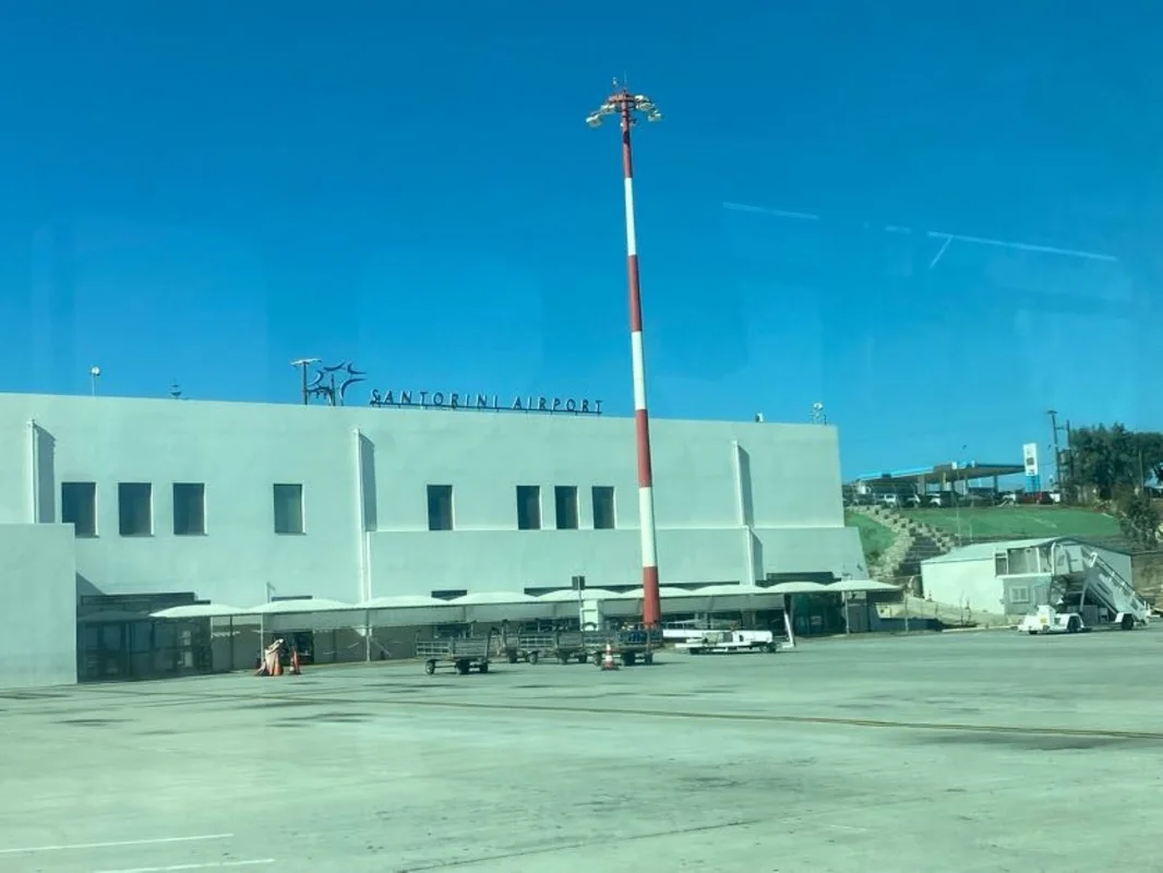 サントリーニ空港