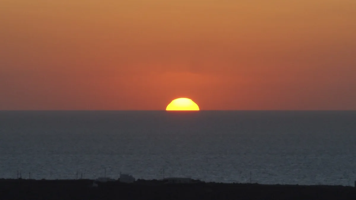 イアから見た夕日