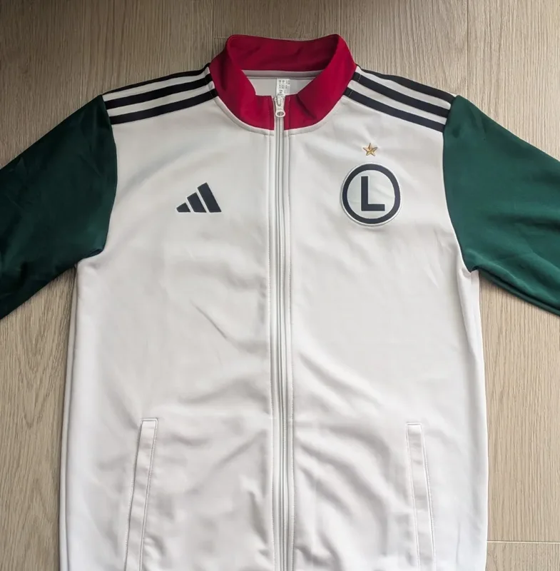 購入したジャージ