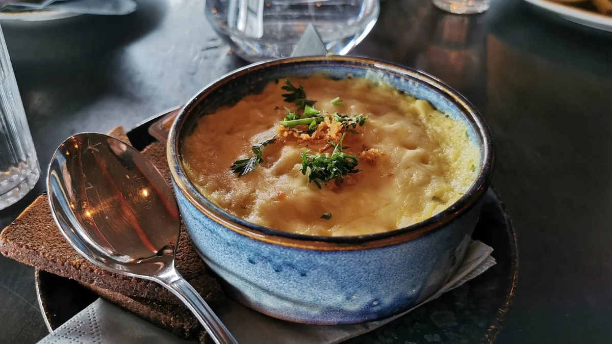タラのグラタンのような料理