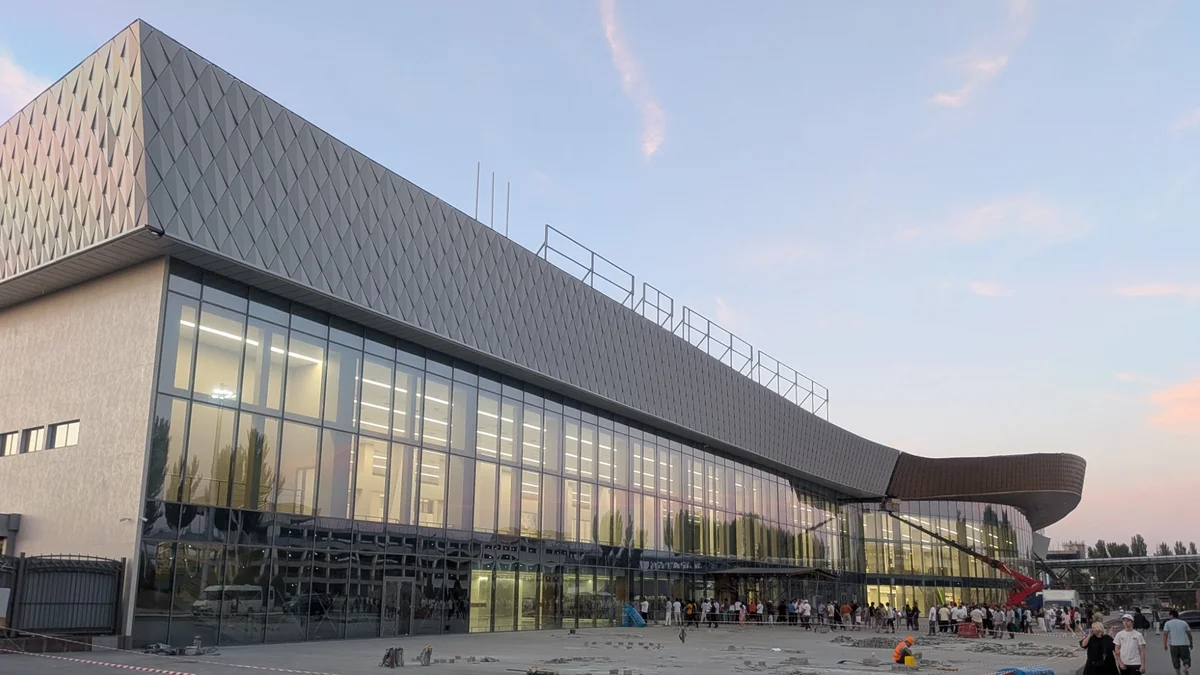 建設中のマナス国際空港