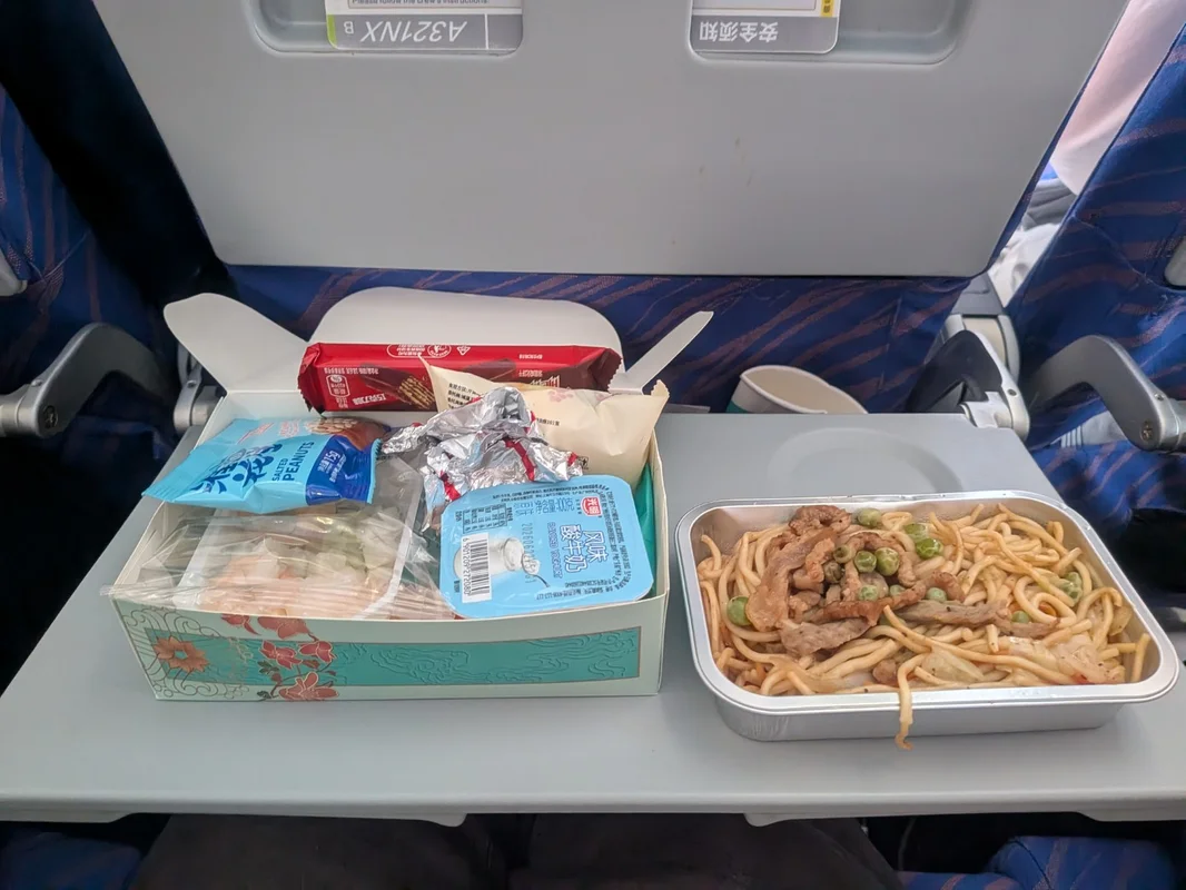 ビーフヌードル（塩焼きそば）
