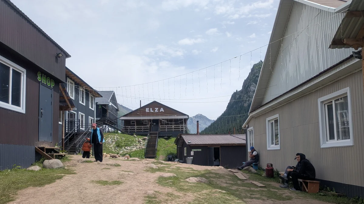 エルザの建物群