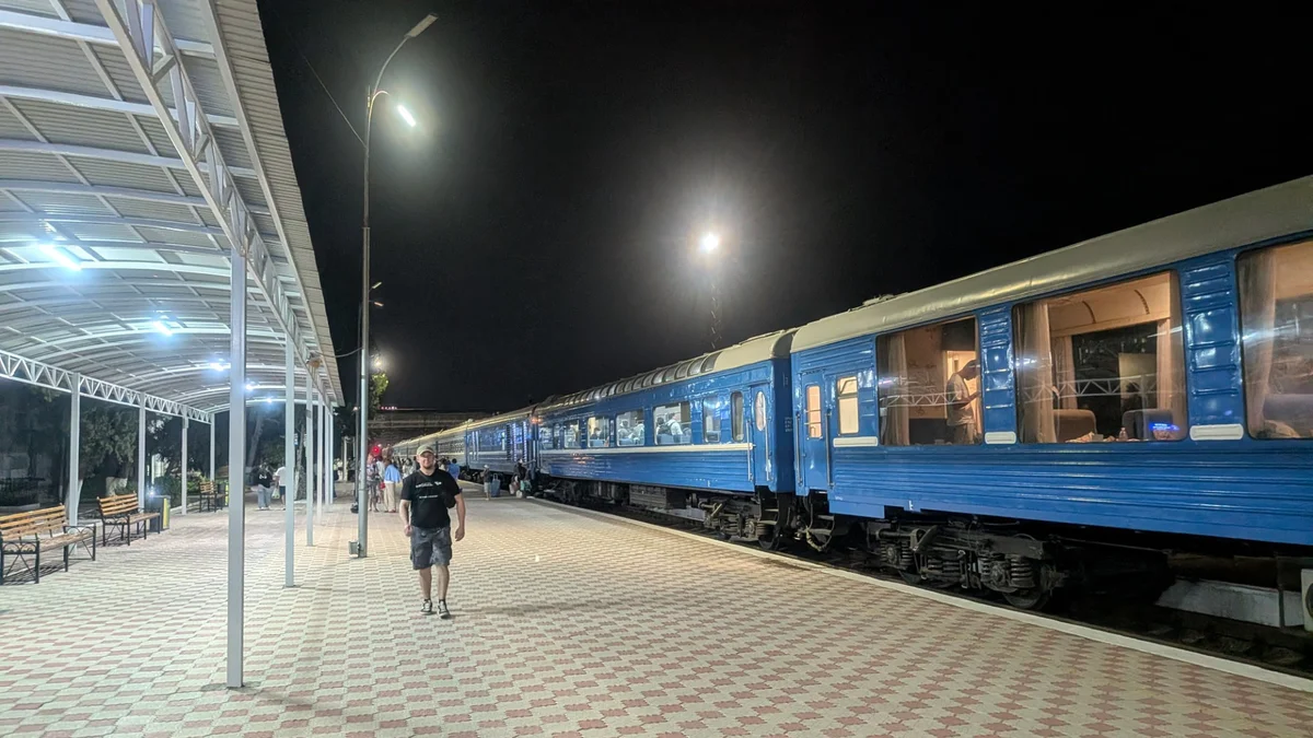 ビシュケク２駅
